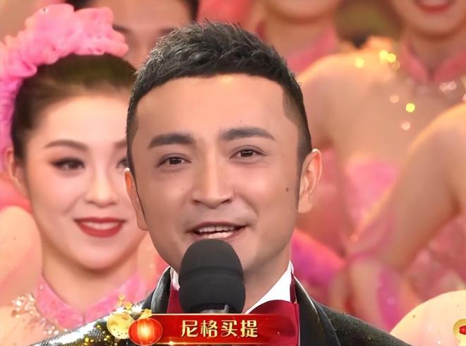 夏古丽结婚9年没有孩子风光背后有泪水瓦力棋牌游戏尼格买提：我30岁娶帕(图2)